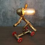 MetalFun (Metal Fun) Steampunk Skateboarding Pipe Robot Table Lamp (2)